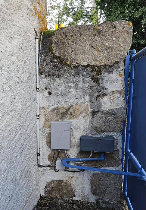 Motorisation de portail battant après remplacement de l’armoire de commande à Ébreuil